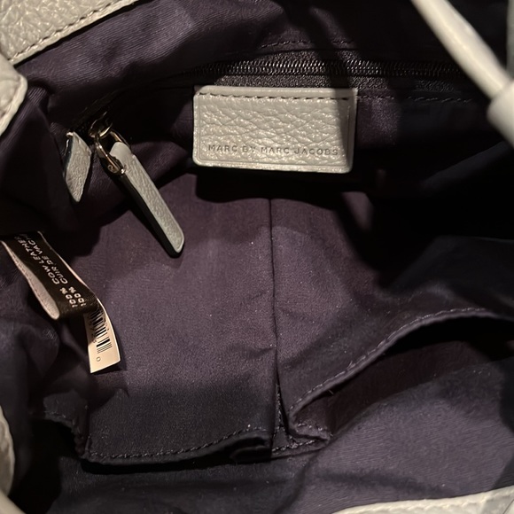 Marc Jacobs MARC BY MARC JACOBS 'Too Hot to Handle’ Drawstring Bucket Bag - Picture 7 of 16